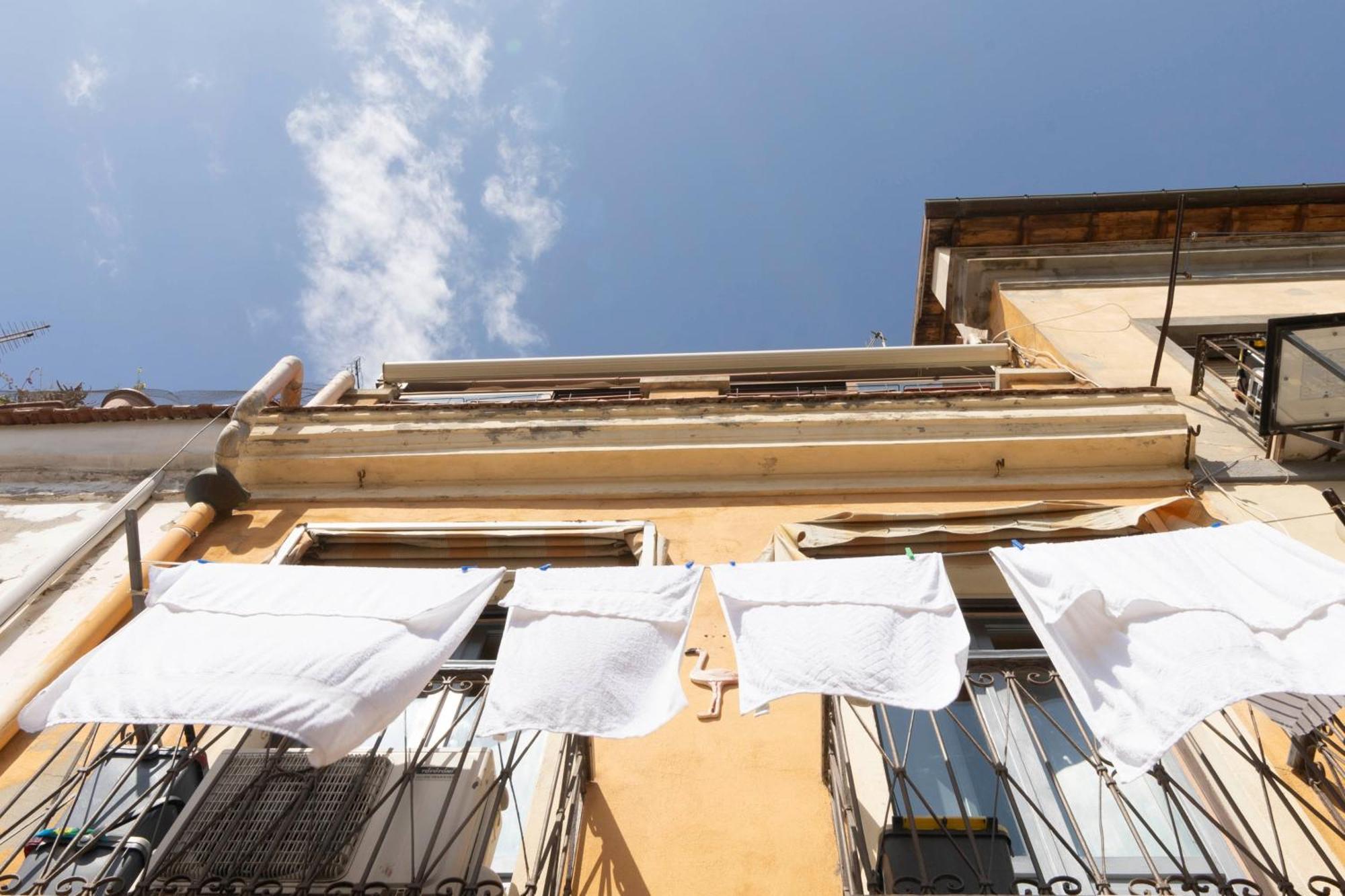 Laribiancos Cagliari Centro Storico Exterior foto