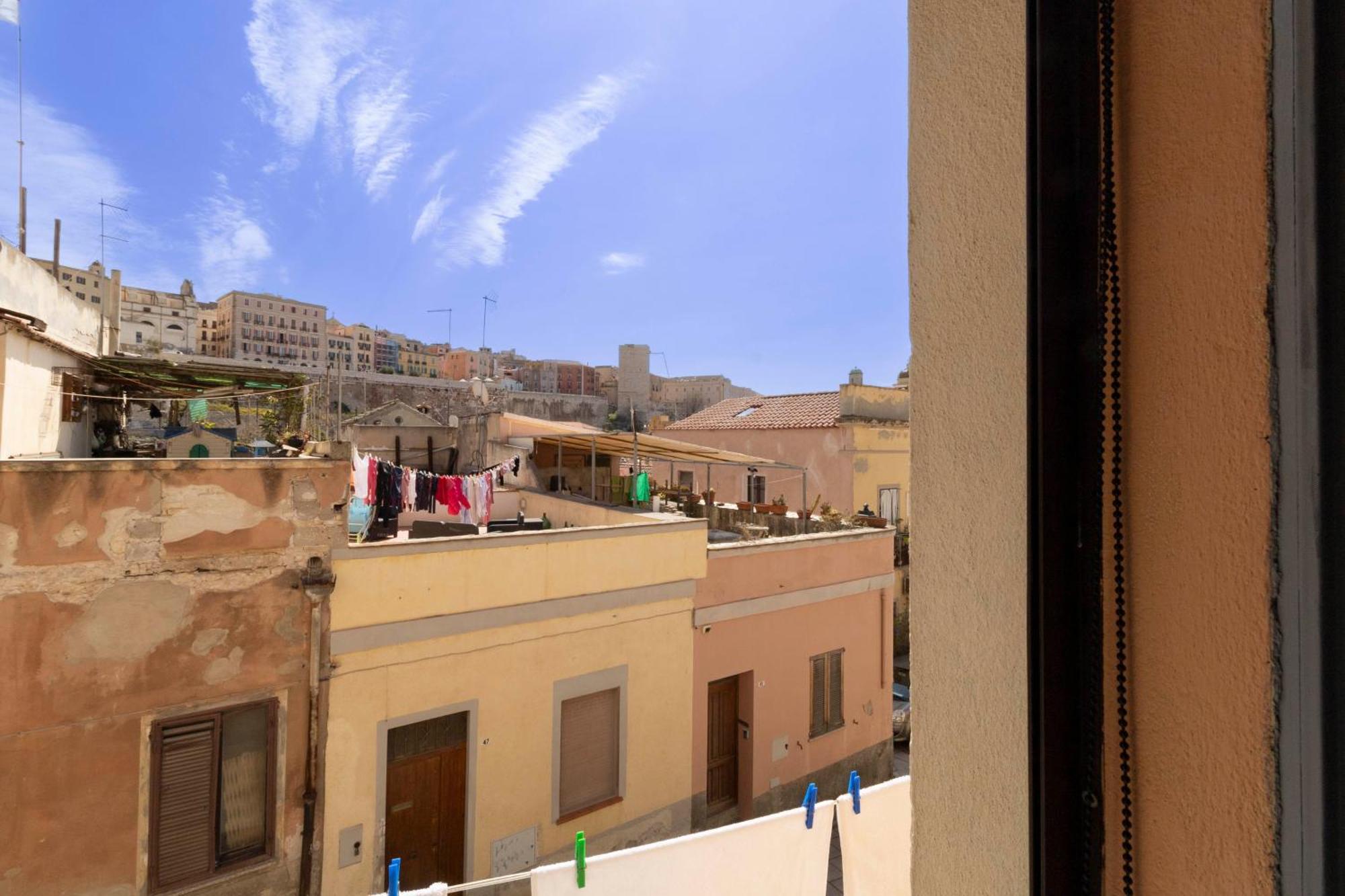 Laribiancos Cagliari Centro Storico Exterior foto